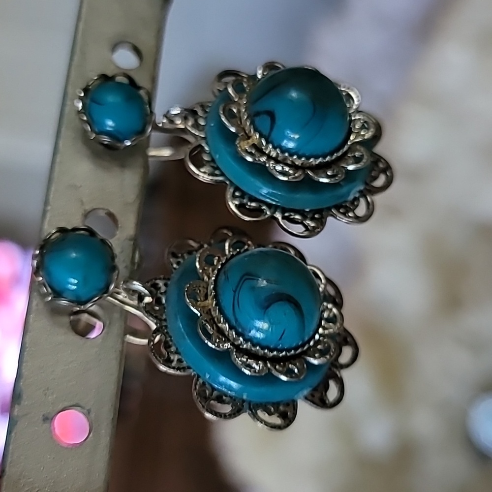Vintage Art Deco Southwestern Boho screwback earrings